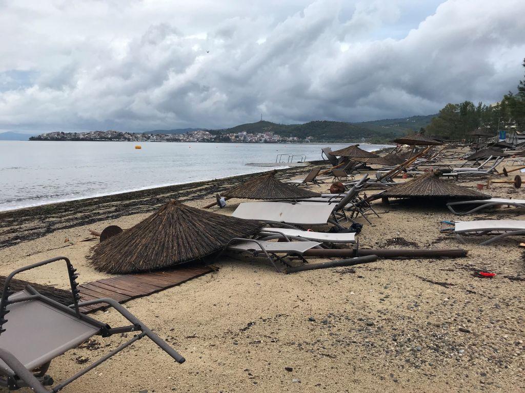 Διευθυντής ΕΜΥ: «Οι άνεμοι στη Χαλκιδική άγγιξαν τα 400 χλμ/ώρα»