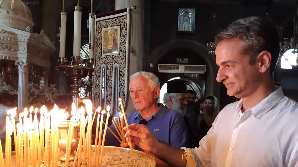 Στον Εσπερινό στην Τήνο ο Πρωθυπουργός