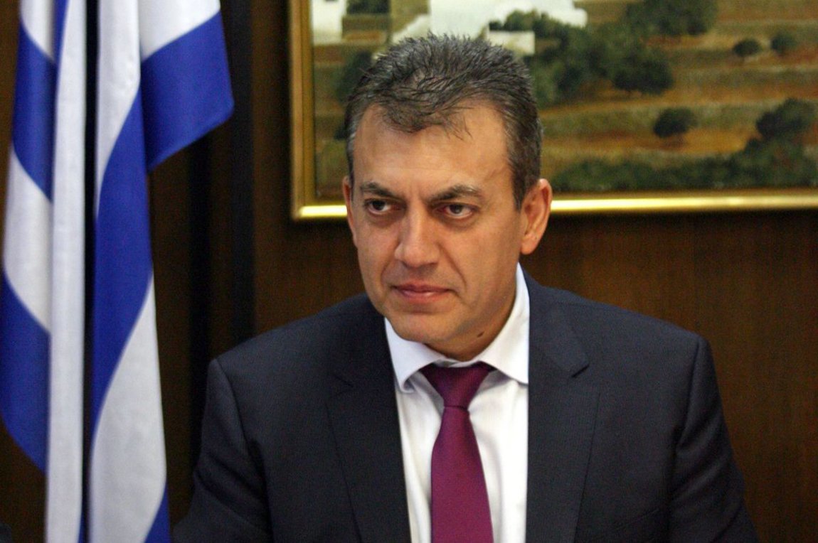 Ο Γ.Βρούτσης απαντά στον ΣΥΡΙΖΑ για το κόψιμο της ασφάλισης στους αλλοδαπούς: «Η χώρα μας δεν είναι ξέφραγο αμπέλι»