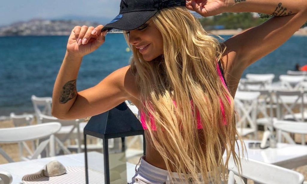 Έτσι είναι η τραγουδίστρια Ζόζεφιν χωρίς ίχνος μακιγιάζ (φωτο-βίντεο)