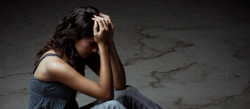 Ρόδος: Σοκάρει Αγγλίδα τουρίστρια με τις περιγραφές της – «Ασελγούσαν επάνω μου διαδοχικά 4 άτομα μέσα σε μια βάρκα»