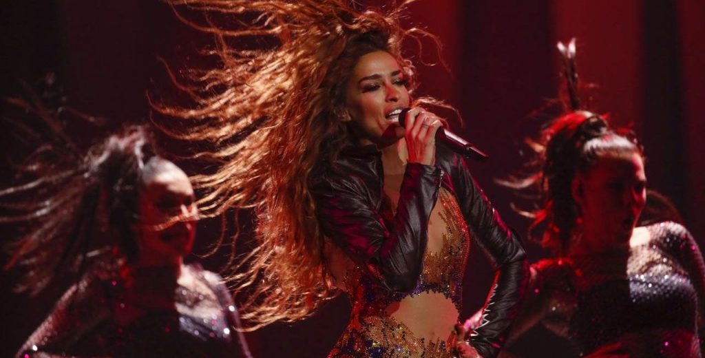 Η Φουρέιρα μόνο με το μπουρνούζι της είναι σκέτη «κόλαση» (φωτο)