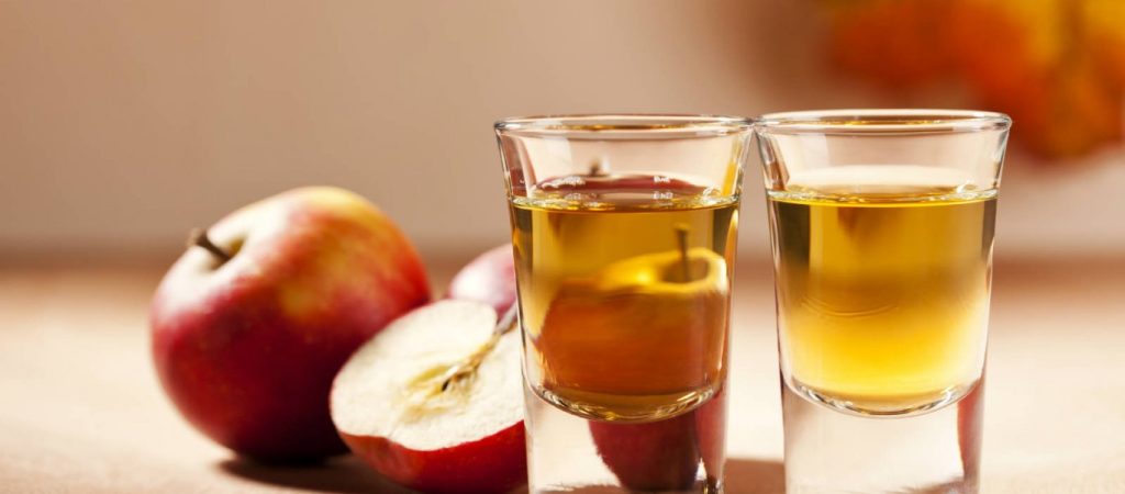 Τι προσφέρει και πώς γίνεται η αποτοξίνωση με μηλόξυδο;