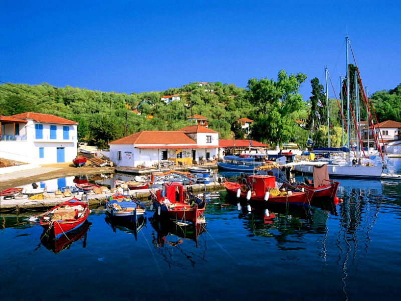 Μακριά απ’ τον πολιτισμό, χωρίς αυτοκίνητα: Στο ωραιότερο «άγνωστο» ελληνικό νησάκι