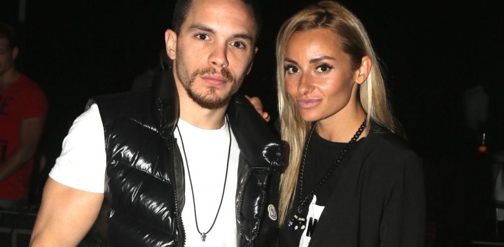 Βασιλική Μιλλούση – Λευτέρης Πετρούνιας: Το τρυφερό φιλί που αντάλλαξαν στο γάμο τους (βίντεο)