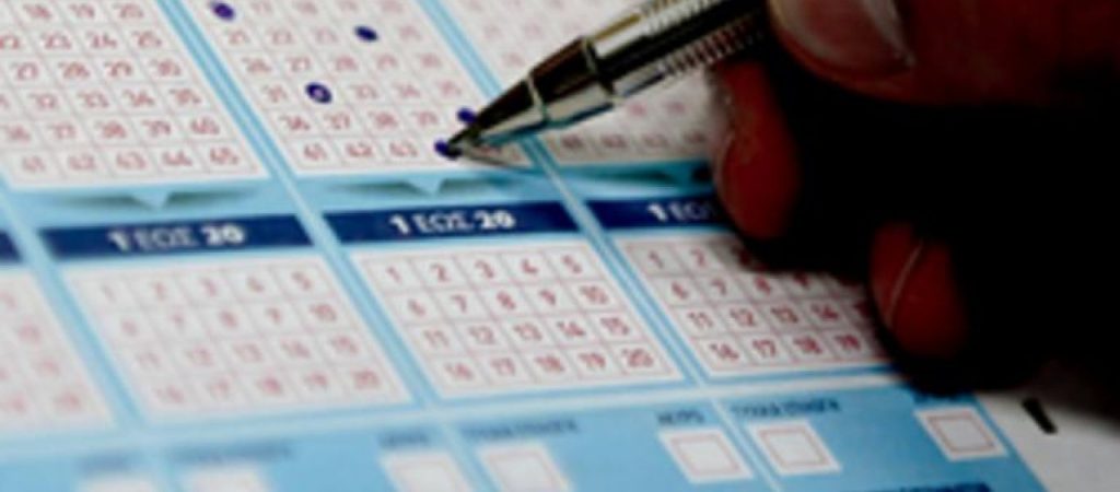 Τζόκερ: Ένας υπερτυχερός τα μάζεψε όλα και έφυγε!