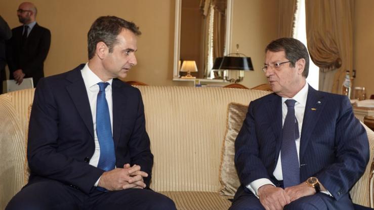 «Σε απόλυτη ευθυγράμμιση» Αναστασιάδης – Μητσοτάκης