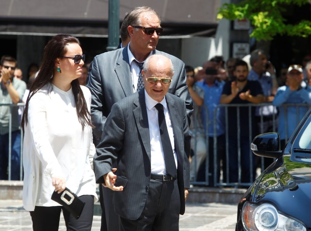 Η κόρη του Θανάση Γιαννακόπουλου μηνύει την ηθοποιό Ελένη Ερήμου για το θάνατο του πατέρα της