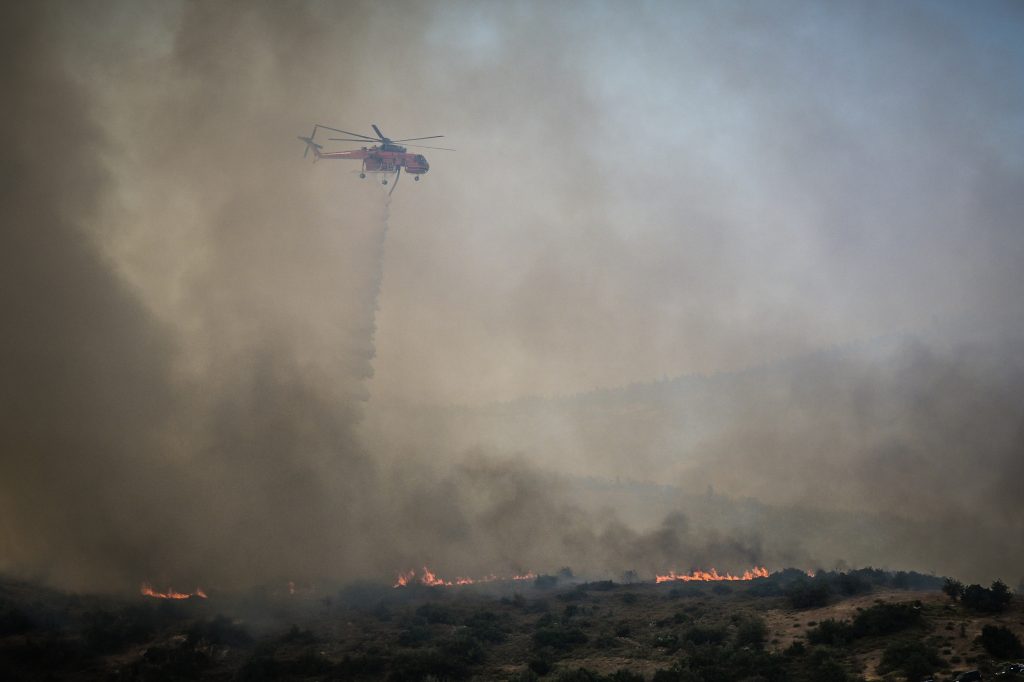 Πυρκαγιά ξέσπασε σε δασική έκταση στη Μάνη