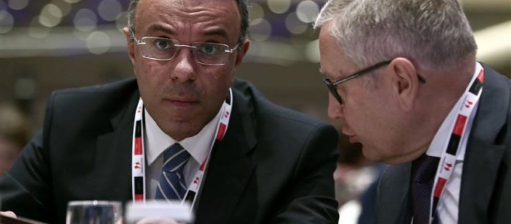 «Ο Ρέγκλινγκ δεν μίλησε ποτέ για μείωση του αφορολόγητου» λένε πηγές του Υπουργείου