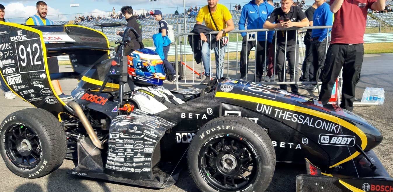 Η Ελλάδα της Ελπίδας: Χάλκινο μετάλλιο για το μονοθέσιο του ΑΠΘ στο Παγκόσμιο Διαγωνισμό Formula Student