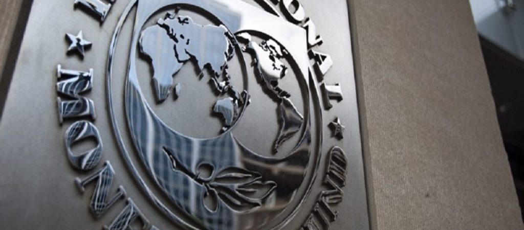 ΔΝΤ: Η Ελλάδα θα χρειαστεί μια 10ετία για να επιστρέψει στα προ κρίσης επίπεδα