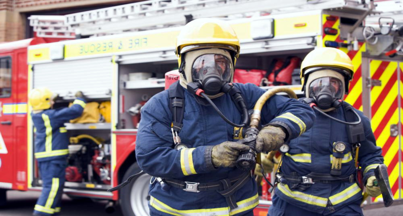 Πυροσβεστικές στολές σε εθελοντές δασοπυροσβέστες της Χίου δώρισε Δήμος της Αμερικής