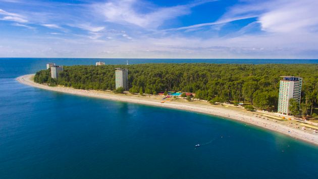 Το αόρατο θέρετρο: H «σοβιετική Ριβιέρα» όπου νομίζεις ότι πάγωσε ο χρόνος (φώτο)