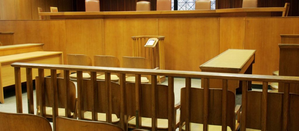 Tην κατάργηση του ΦΠΑ στις δικαστικές υπηρεσίες ζητούν οι δικηγόροι