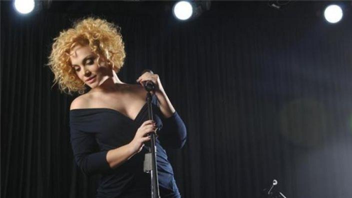 Διακόπηκε λόγω της βροχής η συναυλία της Ε. Ζουγανέλη στη Δραπετσώνα