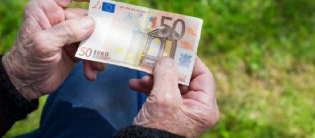 Συντάξεις χηρείας: Αυξήσεις έως και 561 ευρώ – Αναλυτικά τα ποσά (φωτο)