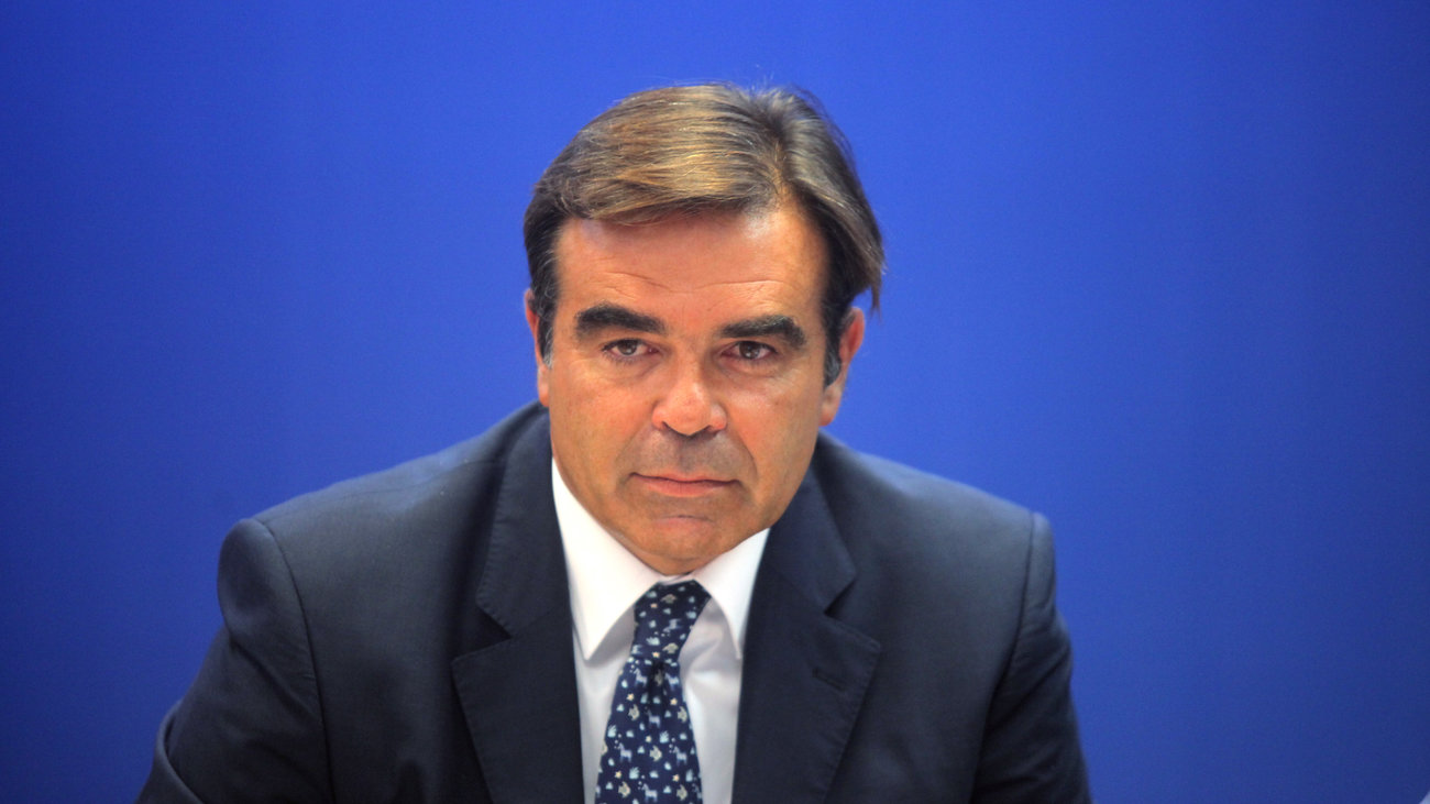 «O Μαργαρίτης Σχοινάς θα είναι ο νέος Έλληνας επίτροπος στην Κομισιόν» σχολιάζει η Politico