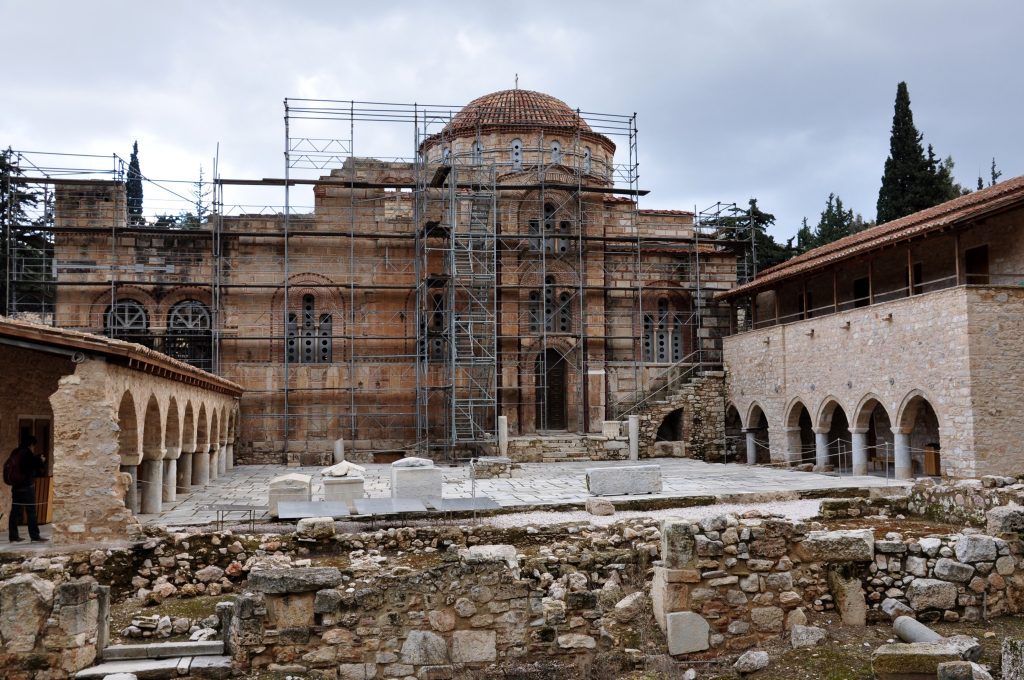 Κλειστή σήμερα η Μονή Δαφνίου – Ζημιές στα περίφημα ψηφιδωτά από τον σεισμό