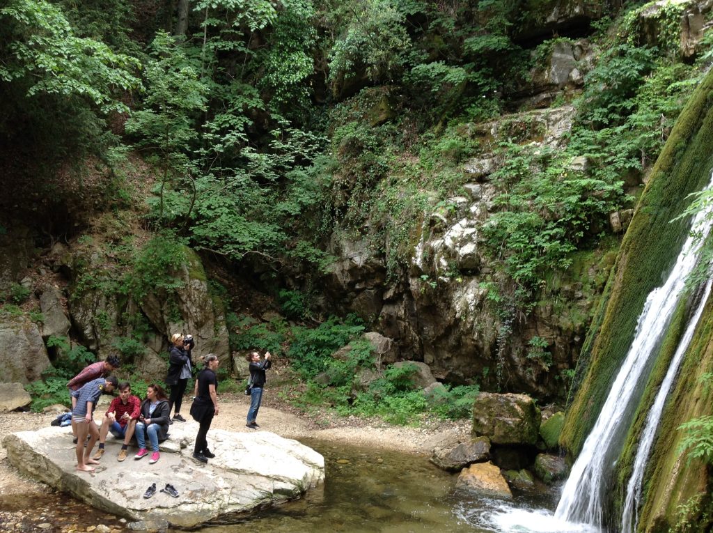 Οι κρυμμένοι καταρράκτες της Χαλκιδικής – Ένας επίγειος παράδεισος (φωτο)