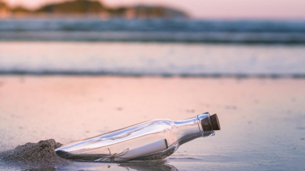 Μήνυμα σε μπουκάλι βρήκε τον αποστολέα του 50 χρόνια μετά