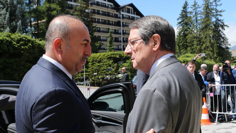 Ψεύδη του Μ. Τσαβούσογλου τα περί δύο κρατών – Διαψεύδει κατηγορηματικά η πλευρά του Ν. Αναστασιάδη