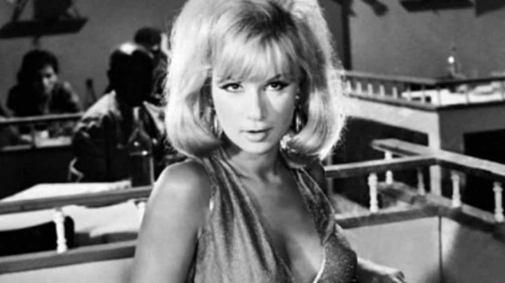 Αλίκη Βουγιουκλάκη: Θα γινόταν βασίλισσα! Πρίγκιπας είχε πάθει εμμονή μαζί της! Αυτός είναι!