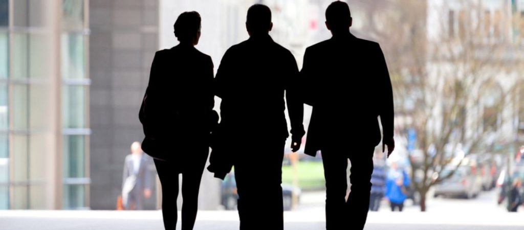 Περιπετειώδης έλεγχος για τρεις ελεγκτές του Περιφερειακού Ελεγκτικού Κέντρου Ασφάλισης Κεντρικής Μακεδονίας
