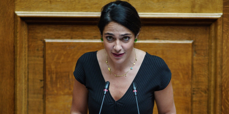 «Χτυπήματα» κάτω από την «ζώνη» κατά της Δόμνας Μιχαηλίδου από τον ΣΥΡΙΖΑ: Πονάει ακόμα η «αποκαθήλωση» στις εκλογές