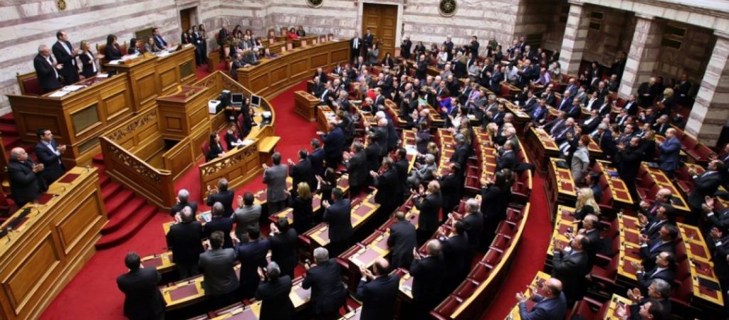 H ψήφιση των πρώτων νομοσχεδίων: Μείωση ΕΝΦΙΑ, βελτίωση 120 δόσεων και μειώσεις σε φόρο εισοδήματος