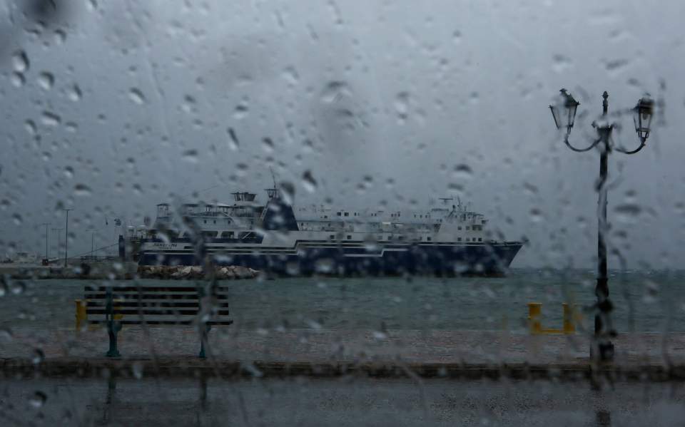 “Κόλπα” θα κάνει ο καιρός την Τετάρτη: Έρχονται βροχές, καταιγίδες και μποφόρ