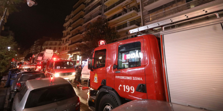 Φωτιά σε διαμέρισμα στη Νέα Σμύρνη