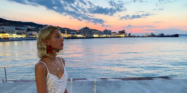 Η Μαρία Ολυμπία έγινε 23 – Οι τρυφερές φωτογραφίες που ανέβασαν οι γονείς της (φωτο)