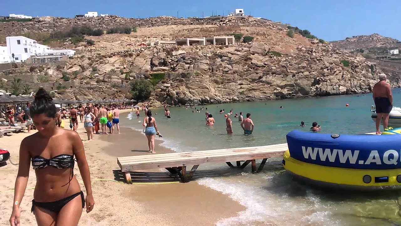 Μύκονος: To παράξενο μπικίνι που αναστάτωσε την Ψαρρού (βίντεο)