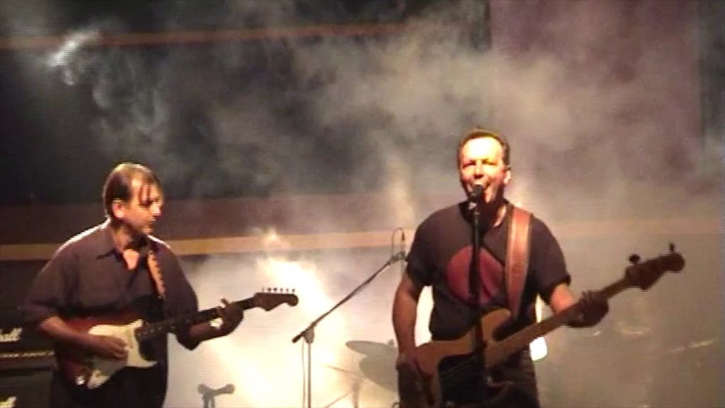 Η ελληνική μπάντα που ανταγωνίστηκε τα μεγαθήρια της παγκόσμιας ροκ σκηνής (βίντεο)