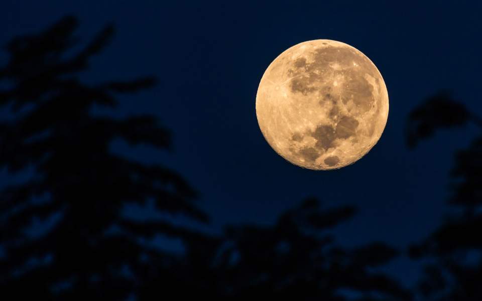 Χωρίς φεγγάρι δεν θα υπήρχε η ανθρωπότητα – Πώς η Σελήνη διατηρεί την Γη ζωντανή