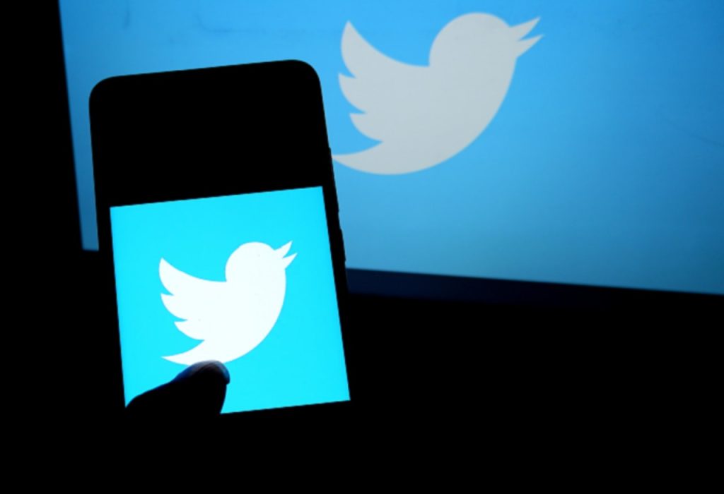 Ο εφευρέτης του retweet ομολογεί πως μετάνιωσε για τη δημιουργία του – «Είναι σαν να δίνεις όπλο σε ένα 4χρονο»