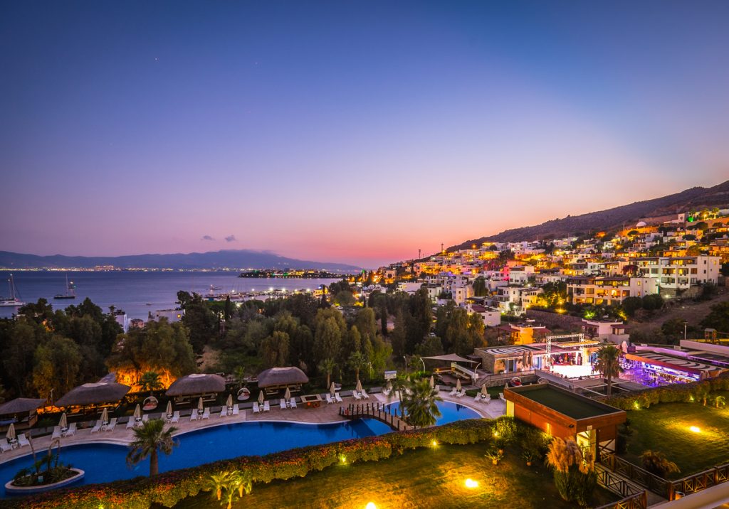 Η «Μύκονος» της Τουρκίας Ο οικονομικός παράδεισος που προτίμησαν πολλοί ξένοι εφέτος