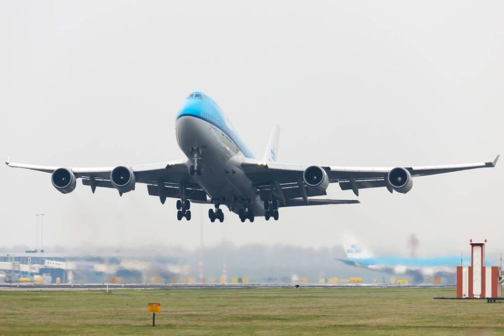 Βρετανία: Μεγάλες καθυστερήσεις σε Χίθροου και Γκάτγουϊκ