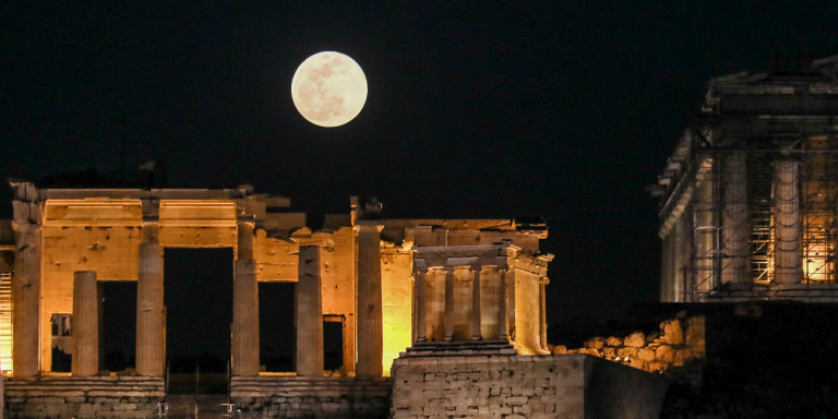 Αυγουστιάτικη πανσέληνος με μουσική στο Μουσείο Ακρόπολης