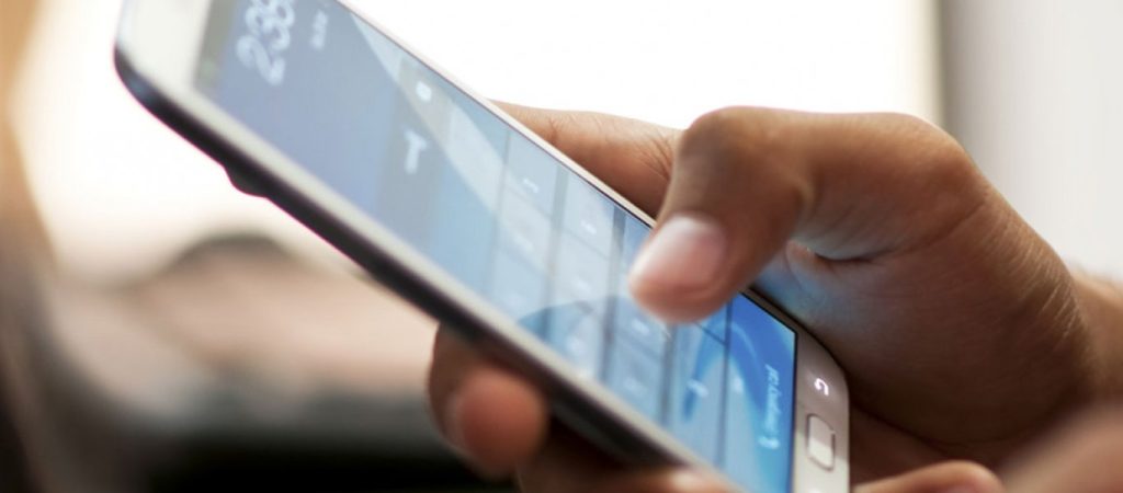 Έρευνα: Τί θα πάθετε αν χρησιμοποιείται smartphone πάνω από 5 ώρες την ημέρα;