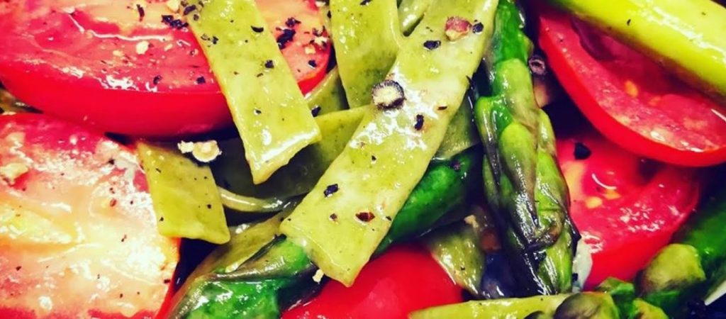 Μουχλιασμένο φαγητό: Ποιες τροφές πετάμε αμέσως και ποιες τρώγονται ακόμα