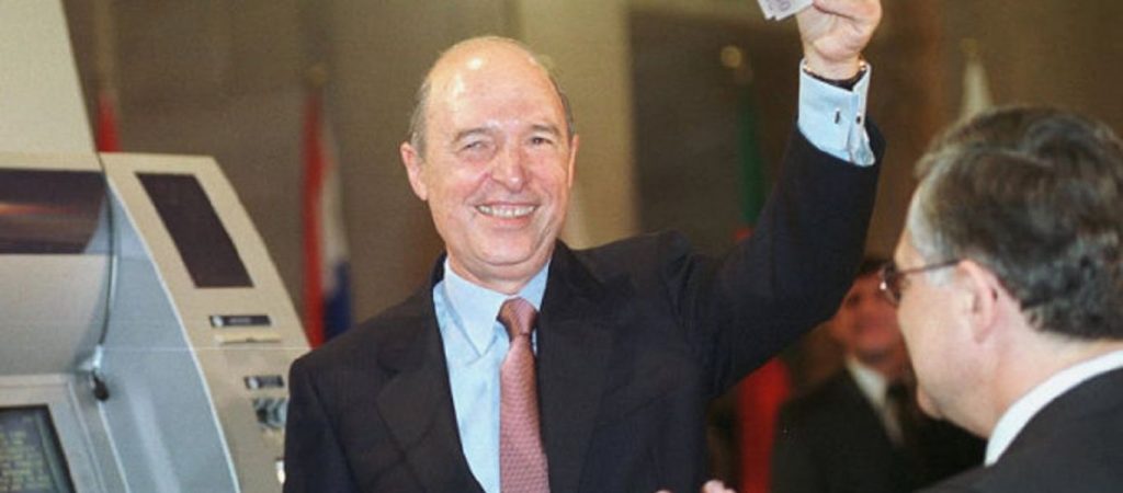 Έβαλντ Νοβότνι EKT: «Η Ελλάδα δεν πληρούσε τις προϋποθέσεις ένταξης στο ευρώ»