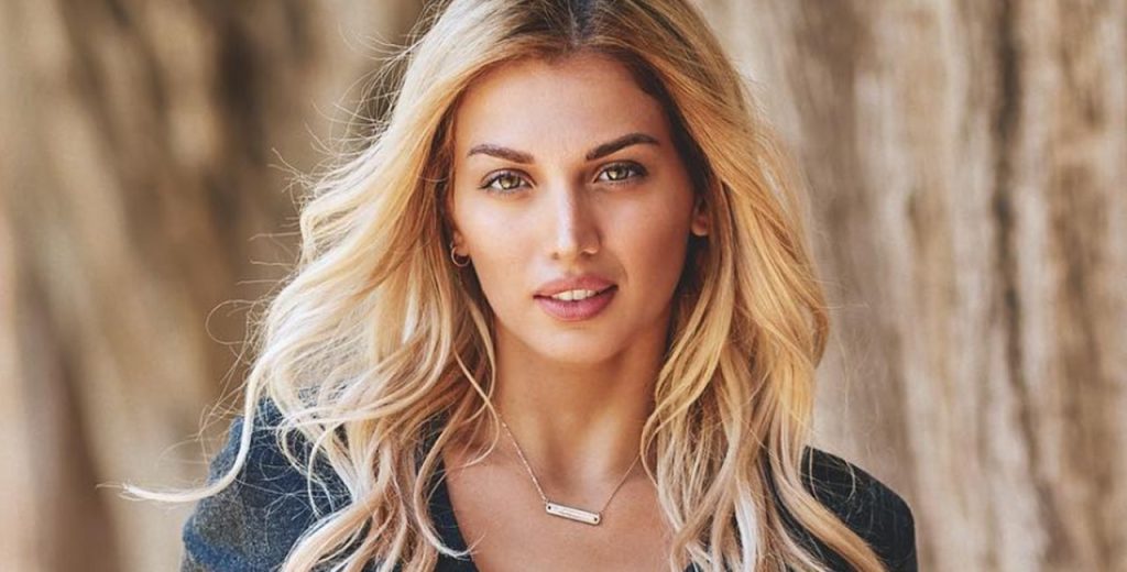 Πιο χυμώδης από ποτέ: Το πληθωρικό κορμί της Σπυροπούλου απενoχοποιεί κάθε γυναίκα (φωτο)