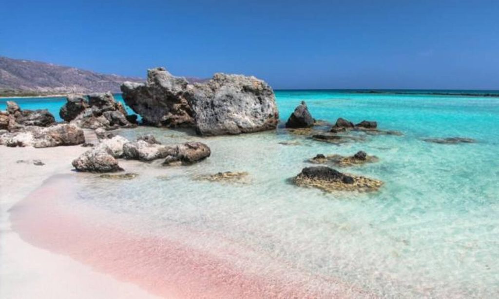 Αυτή είναι η ελληνική παραλία που ψηφίστηκε ως η καλύτερη του κόσμου – Βρίσκεται στον Ιόνιο (φωτο)