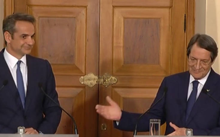 Ποιος λαός προηγείται τελικά; Το λάθος του Ν.Αναστασιάδη και η ατάκα του Κ.Μητσοτάκη (βίντεο)