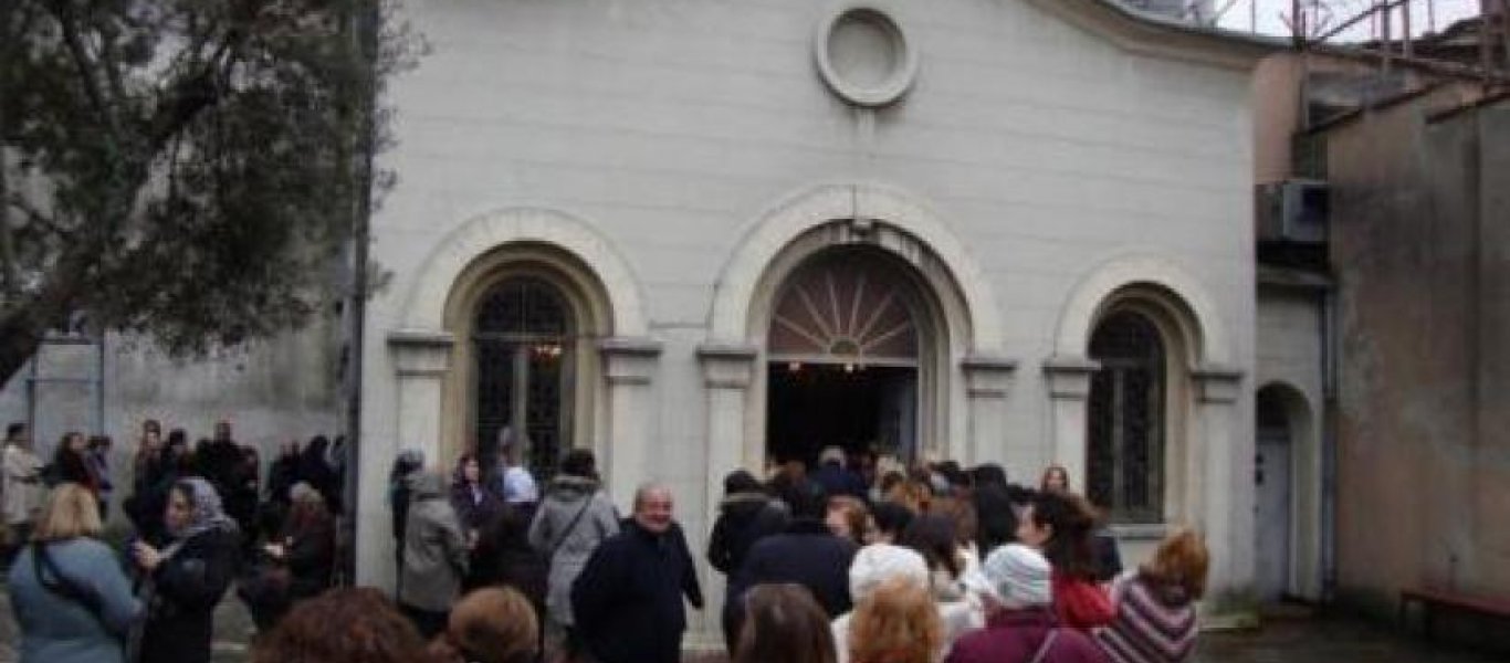 «Άϊ Πρώτη του μηνός»: Η Ορθόδοξη Εκκλησία της Πόλης που προσεύχονται οι Τούρκοι (φωτο)
