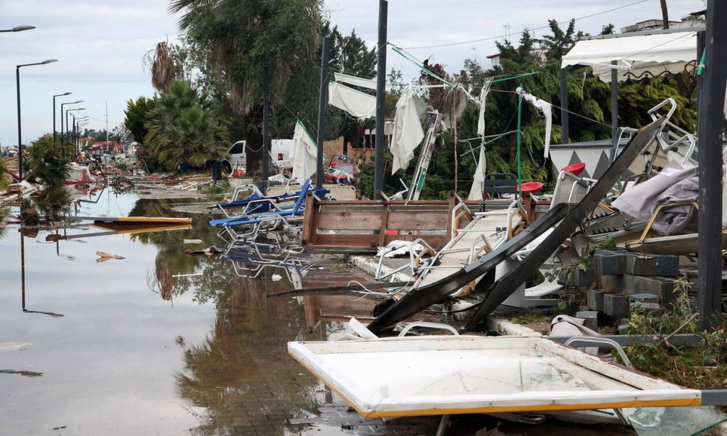 Καταιγίδα στη Χαλκιδική: 160 χλμ. η διάμετρος και 132 χ.α.ω. οι ριπές ανέμου!