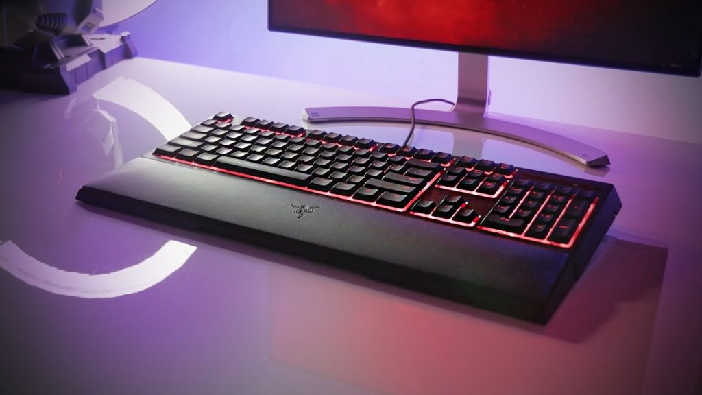 Αυτός είναι ο λόγος που τα γράμματα στο πληκτρολόγιο δεν είναι με αλφαβητική σειρά (βίντεο)