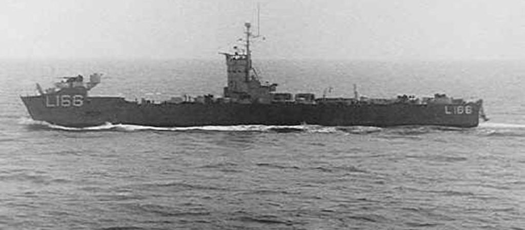 Η μυστήρια και «μοιραία» σύγκρουση του αποβατικού «Μέρλιν» με το δεξαμενόπλοιο «World Hero» (φωτό)